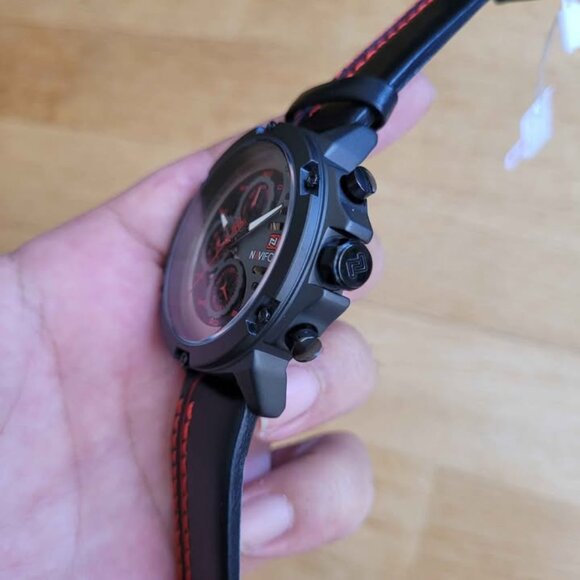 Naviforce Stylish Chronograph Watch in Leather for Men - Picture 6 of 12